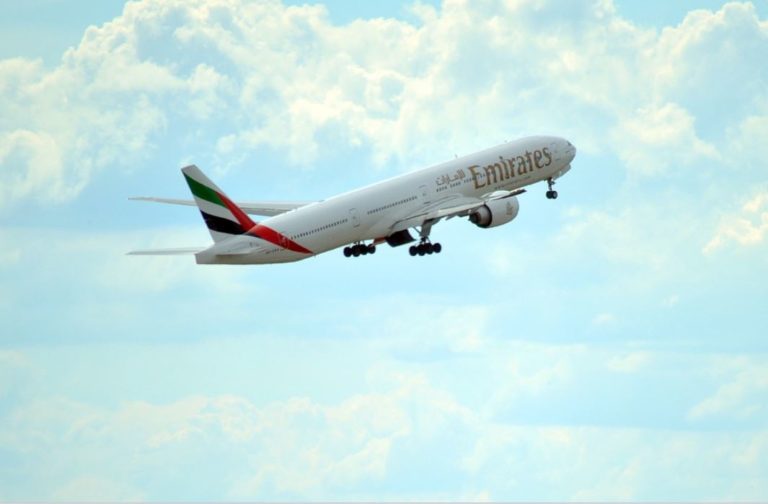20 Effective Ways to Earn Airline Miles without a Credit Card