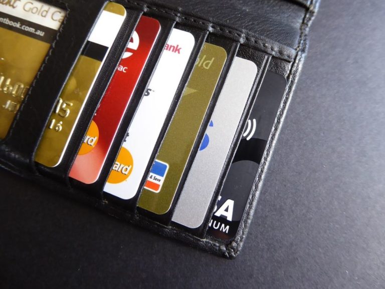 How to Get Airline Miles Without A Credit Card